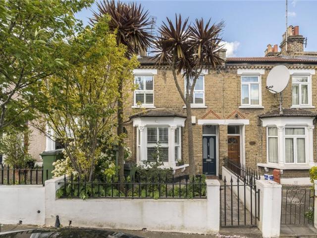Terraced House for rent in Greenwich, East Greenwich