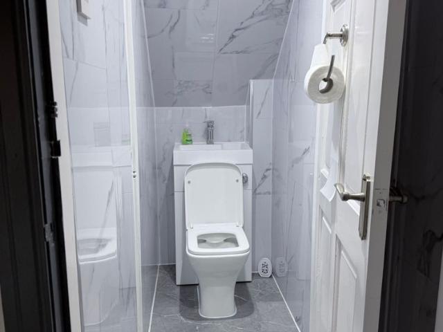 House for rent in Guide Bridge, Greenheys