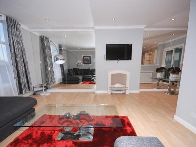 House for rent in City Centre, Ballindoch