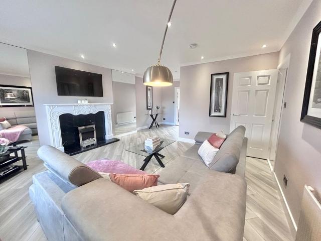 House for rent in City Centre, Ballindoch