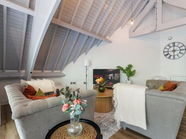 Apartment for rent in Gants Hill, Greater London
