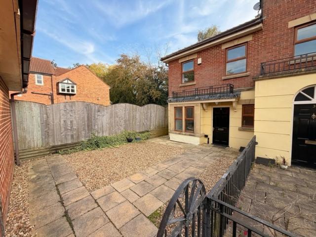 Apartment for rent in Markland Hill, Bolton