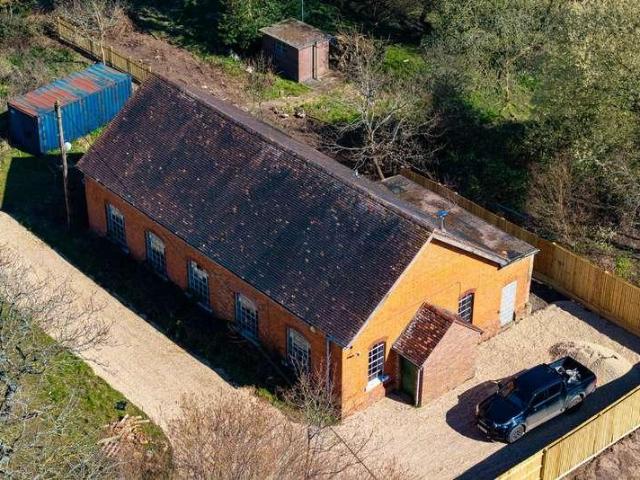 Property for sale in Aspley Guise, Bedfordshire
