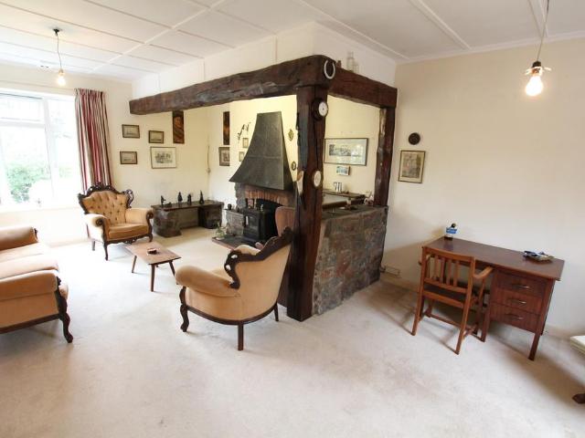 Property for sale in Elmfield, Leicestershire