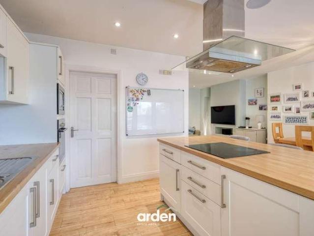 Property for sale in Haslucks Green, Solihull