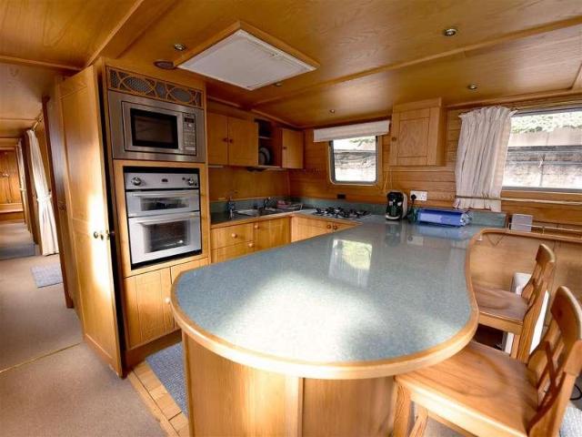 Property for sale in Tower Liberty, Wapping