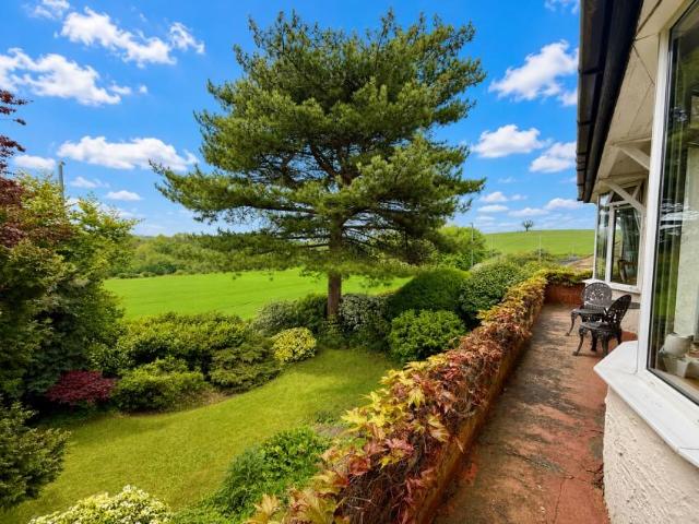 Property for sale in Linton, Collingham