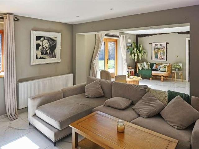 Property for sale in Grendon Underwood