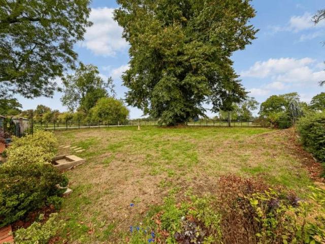 Property for sale in Soulbury, Buckinghamshire