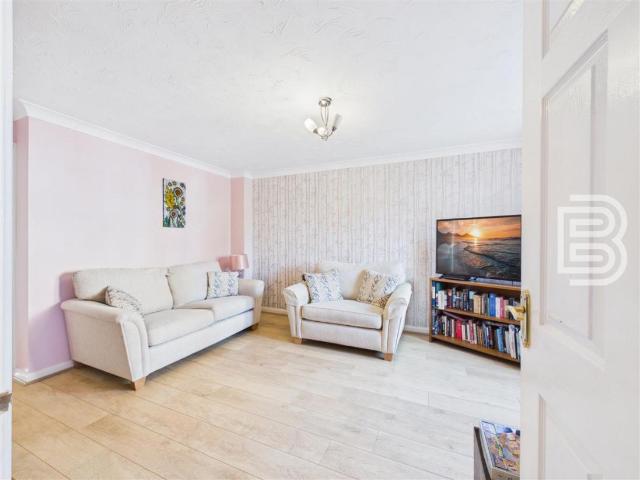 Property for sale in New Bilton, Warwickshire