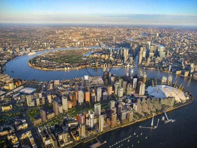 Property for sale in East Greenwich, Greater London