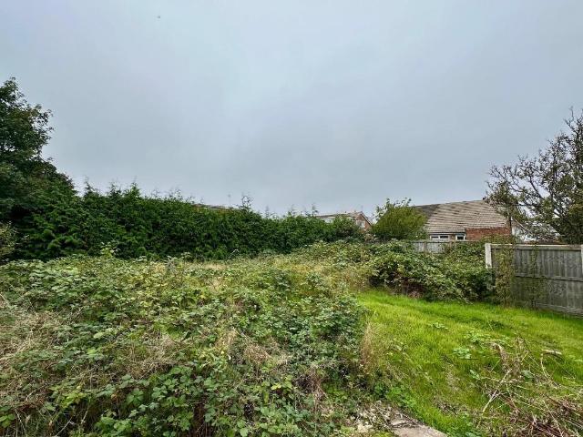 Property for sale in Common Edge