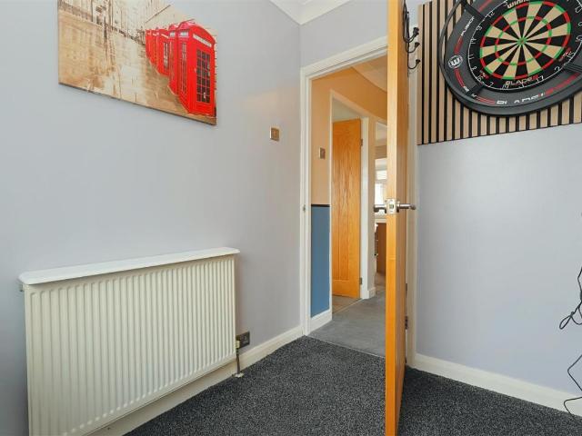 Property for sale in Farsley, West Yorkshire