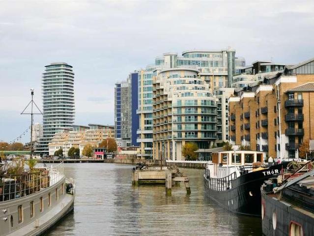Property for sale in Battersea, Greater London
