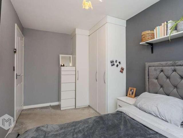 Property for sale in Bradshaw, Lee Bank