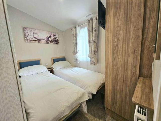 Property for sale in Cwm-y-glo, Wales
