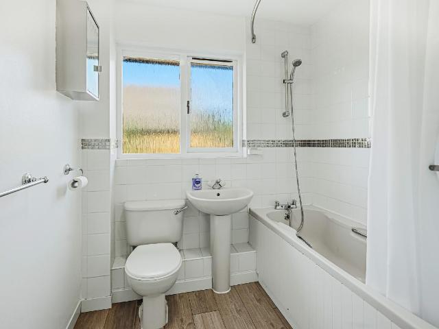 Property for sale in Badgers Dene, Grays