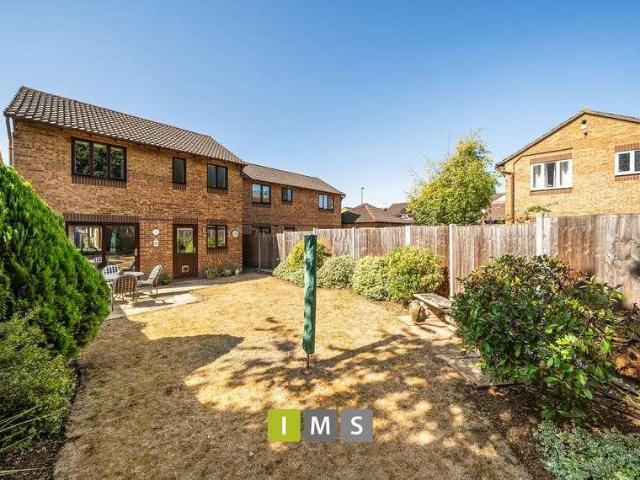 Property for sale in Elmsbrook, Cherwell