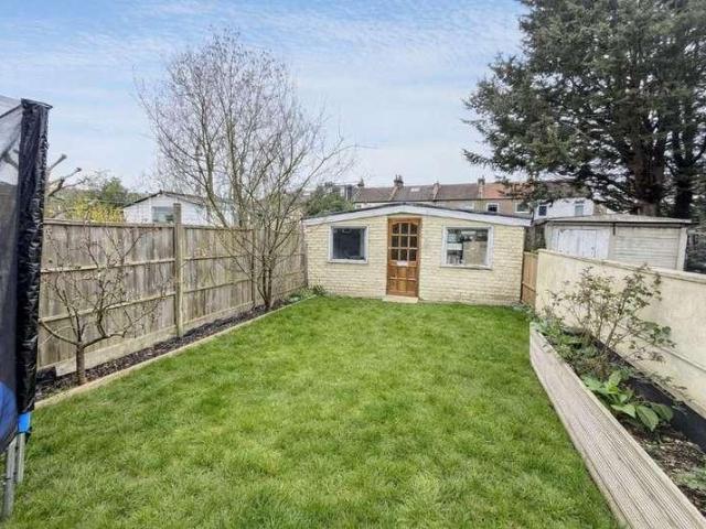 Property for sale in London Borough of Croydon, Addiscombe