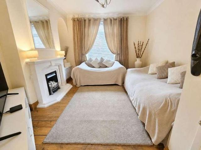 Property for sale in Mount Pleasant, Nangreaves