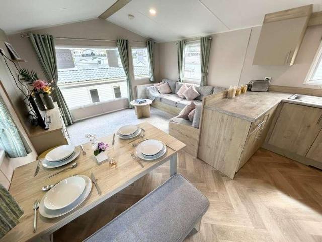 Property for sale in Three Beaches, Livermead