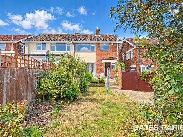 Property for sale in Upminster Bridge, Greater London
