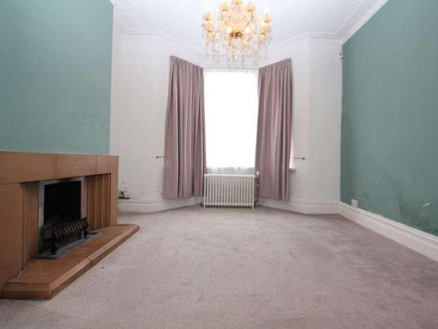 House for sale in The Knap, Barry
