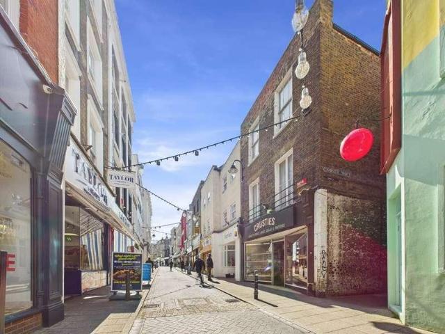 Property for sale in East Cliff, Acol