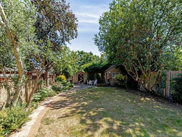 Property for sale in St Albans, Five Acres