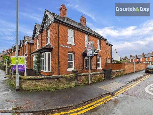 Property for sale in Beaconside, Baswich