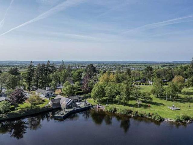 Property for sale in Cwm-y-glo, Wales