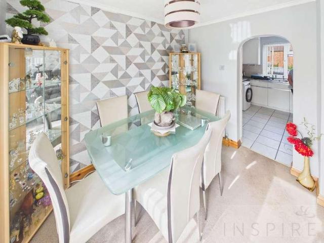 Property for sale in Pound Hill, Crawley