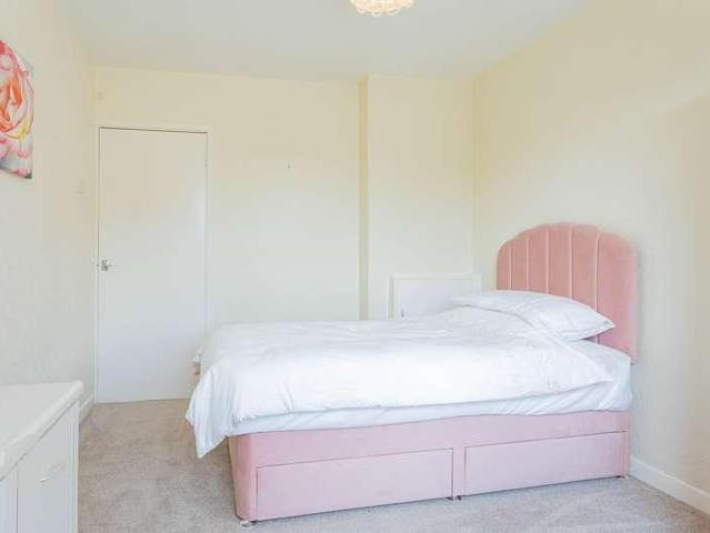 Property for sale in Moses Gate, Lee Bank