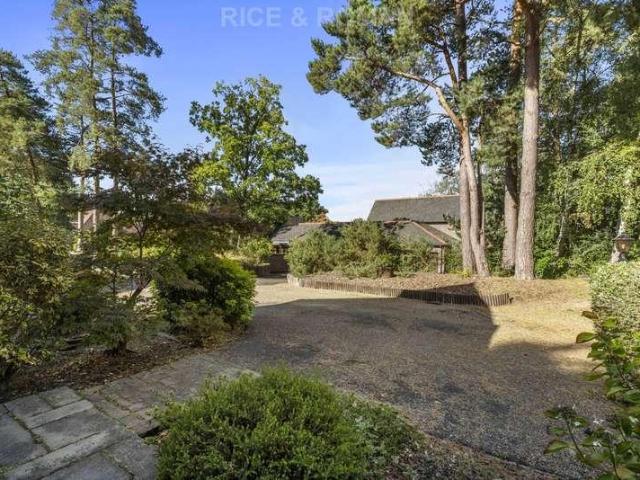 Property for sale in Heol-las, Surrey