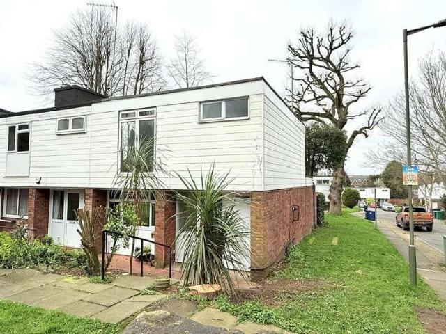Property for sale in Woodside Park, Greater London