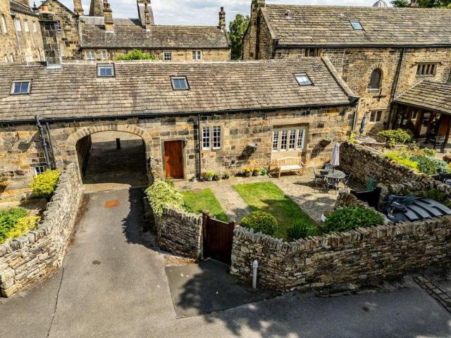 Property for sale in Clifton, West Yorkshire