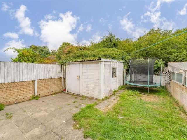 Property for sale in Yeading, Greater London