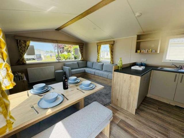 Property for sale in Upper Dovercourt, Dale Hill