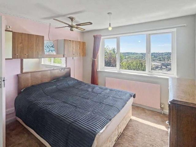 Property for sale in Castlefield, Cressex