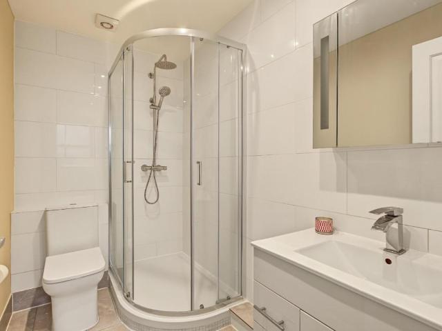 Property for sale in Brownswood Park, Stoke Newington