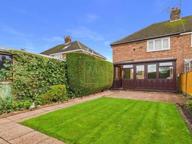 Property for sale in Hood Manor