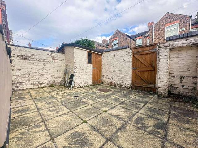 Property for sale in Calderstones