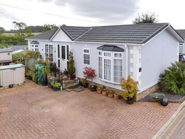 Property for sale in Midway, Kent