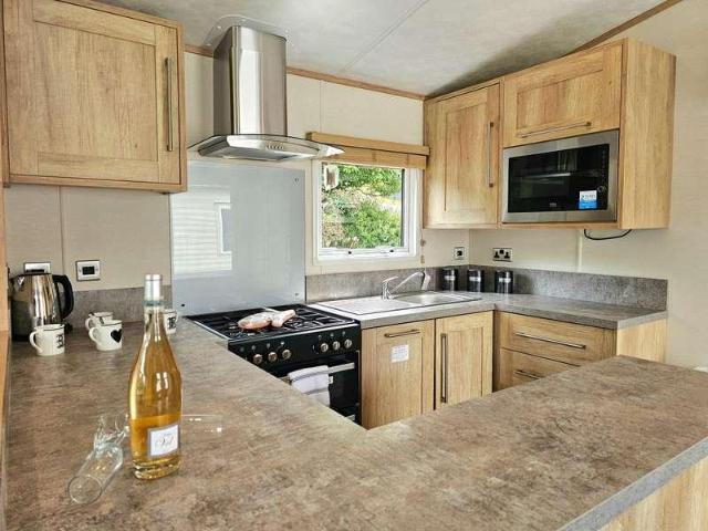 Property for sale in Cwm-y-glo, Wales