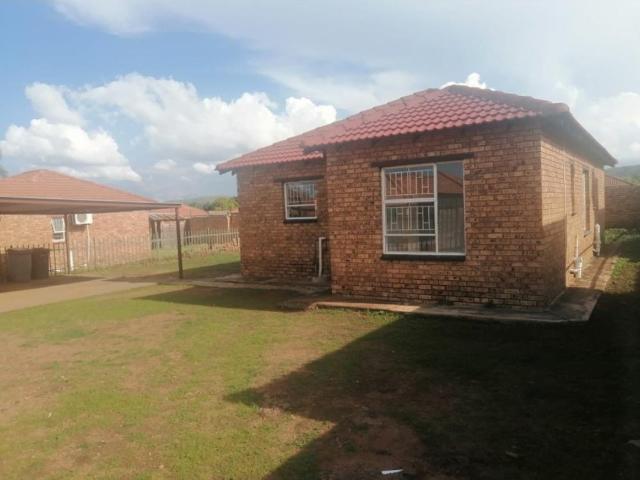 House for rent in Karenpark, Akasia
