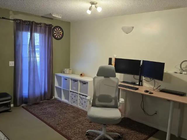 Condo for rent in Chestermere, Alberta