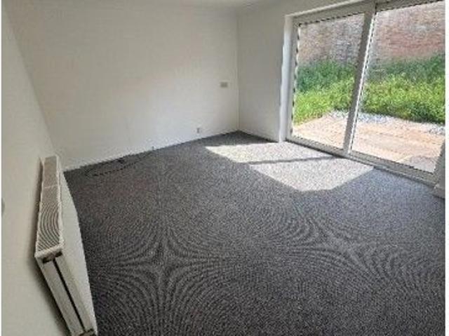 House for rent in Caldermill, East Midlands