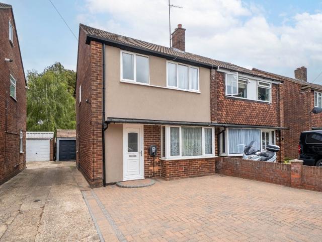 House for rent in Downside, Dunstable