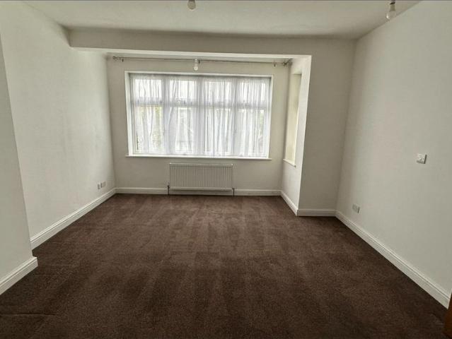 House for rent in London Borough of Croydon, Waddon