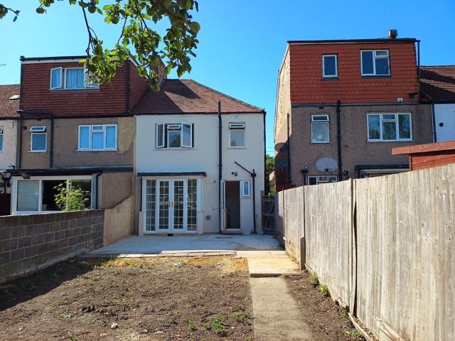 House for rent in Mitcham, Mitcham